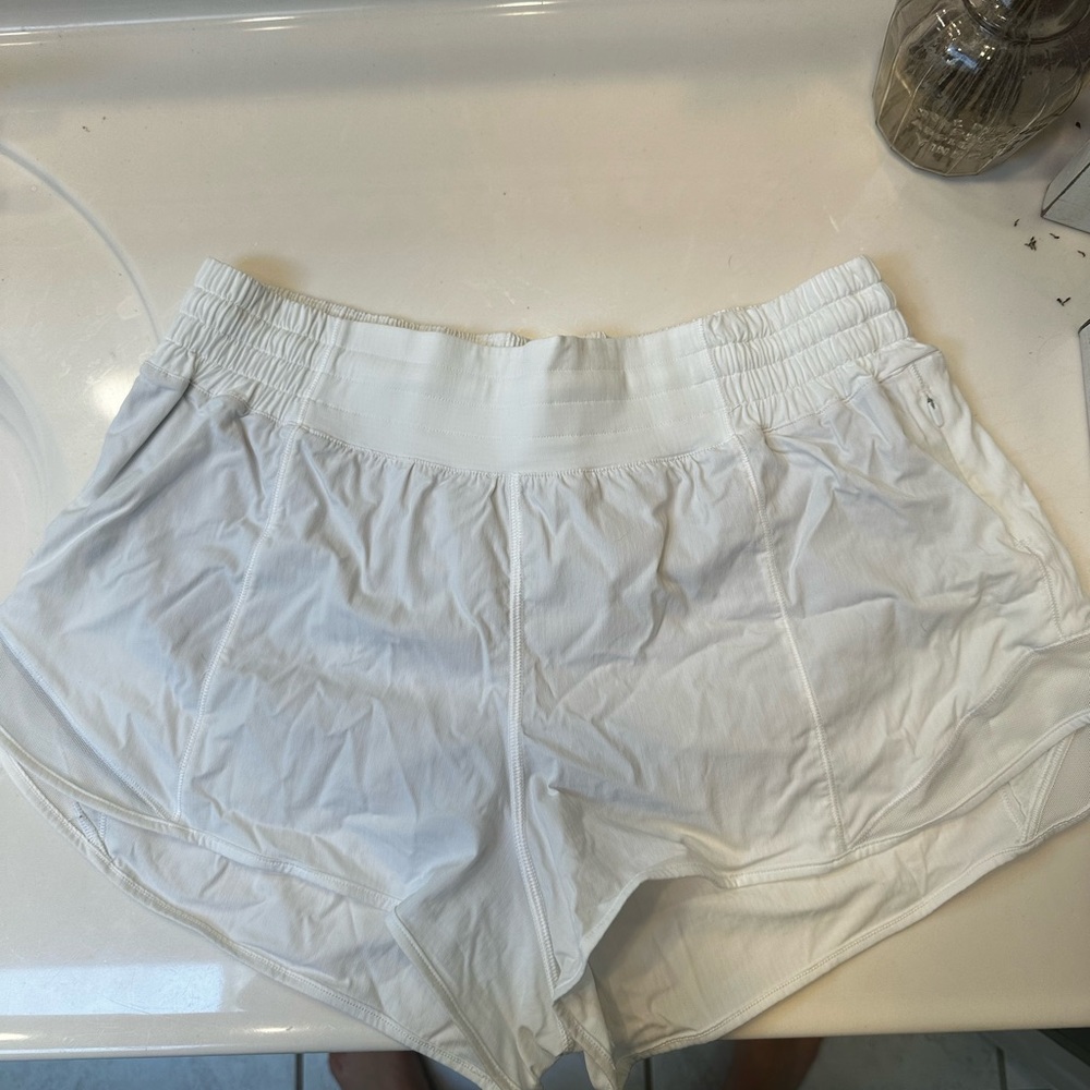 White Lululemon Hotty Hot high rise 2.5 inch shorts